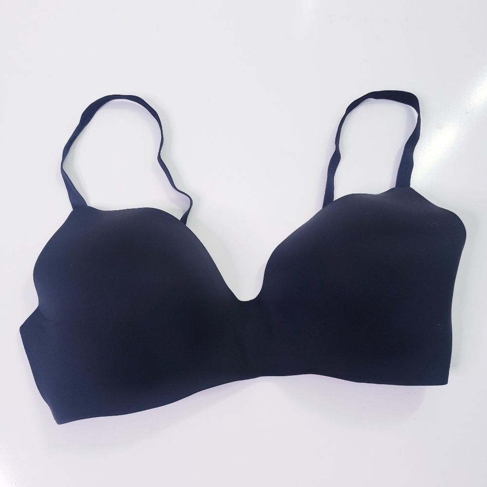 Victoria's Secret T-Shirt Lightly Lined Wireless Bra